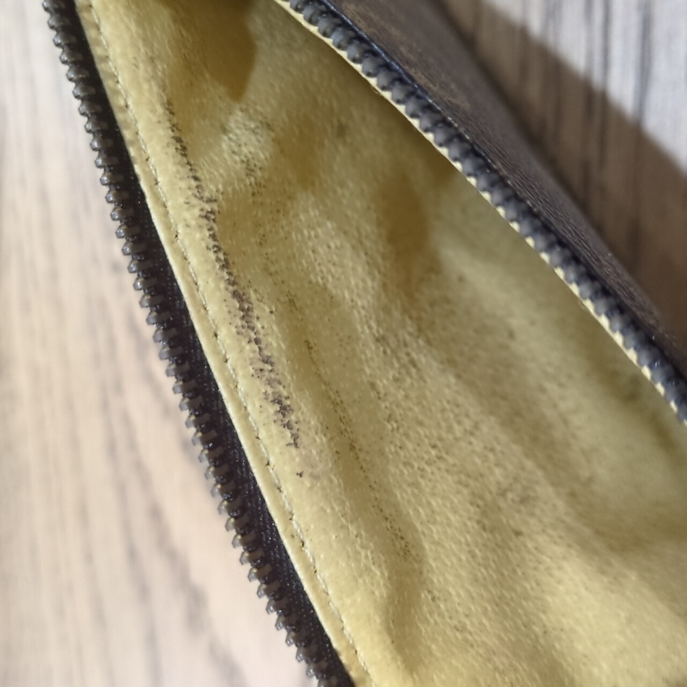 Generic Thin Clutch. No Brand. Used. - Picture 4 of 4